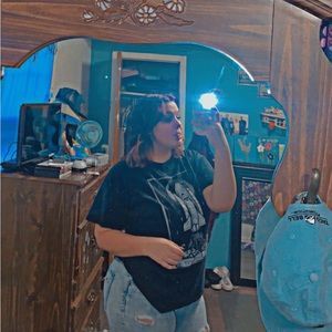 Meet your Posher, Lexi